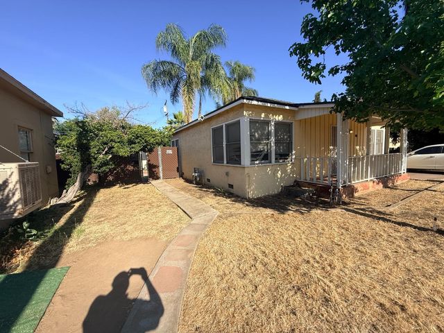 728 N Palm Avenue, Fresno, CA 93728