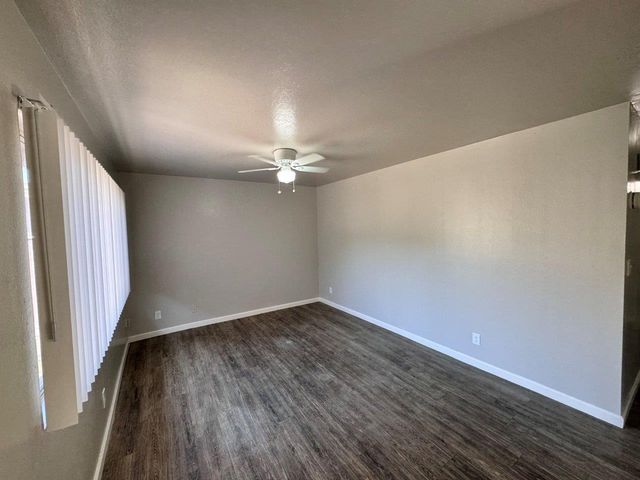 728 N Palm Avenue, Fresno, CA 93728