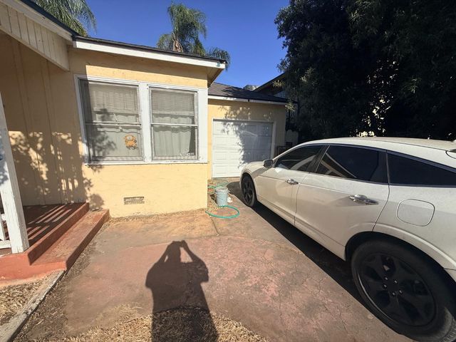 728 N Palm Avenue, Fresno, CA 93728