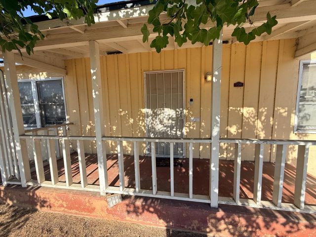 728 N Palm Avenue, Fresno, CA 93728