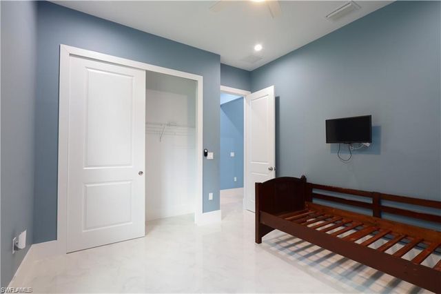 109 14th ST SE, Naples, FL 34117