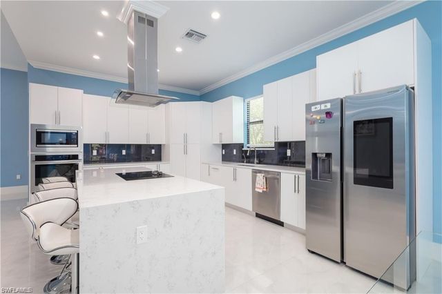 109 14th ST SE, Naples, FL 34117