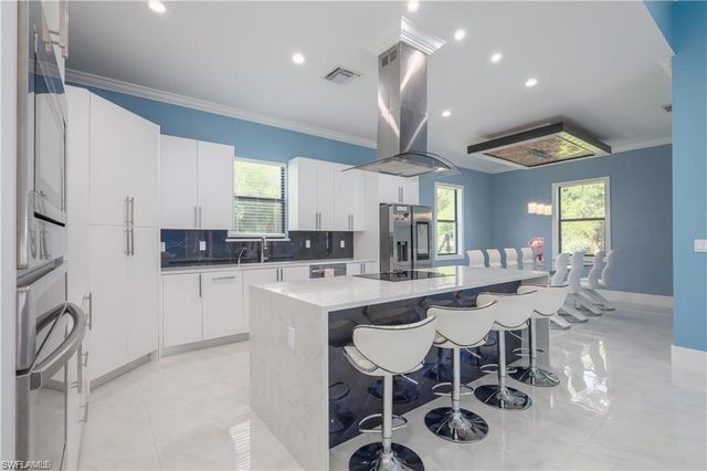 109 14th ST SE, Naples, FL 34117