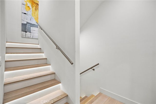 5170 Medina Road, Woodland Hills, CA 91364