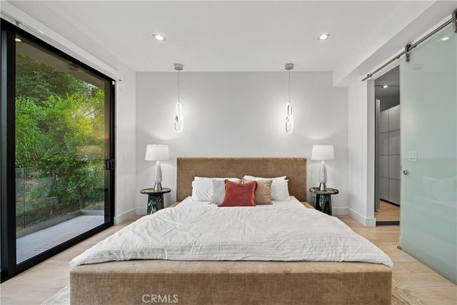 5170 Medina Road, Woodland Hills, CA 91364