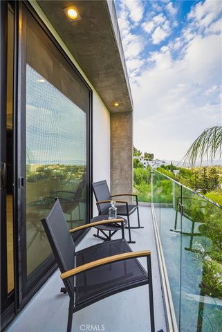 5170 Medina Road, Woodland Hills, CA 91364