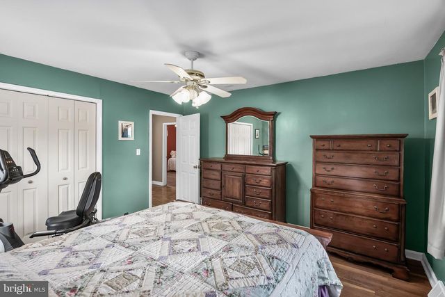 534 WAYNE AVE, Pitman, NJ 08071
