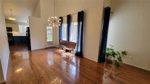 2727 Duval Drive, Dallas, TX 75211