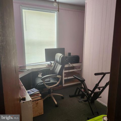 905 COOKS LN, Baltimore, MD 21229