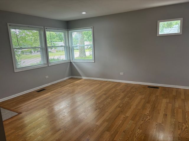 347 Tiverton Lane, Steger, IL 60475