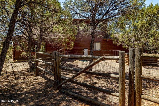 2796 CHANDELLE Lane, Overgaard, AZ 85933