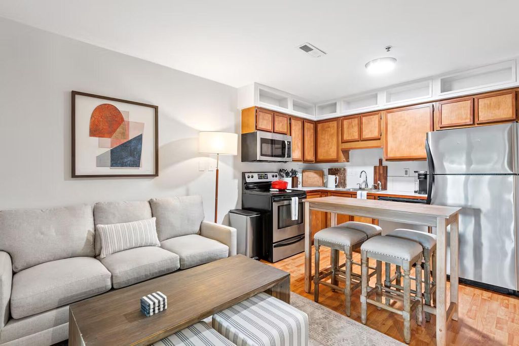 40 Bee Street 306, Charleston, SC 29403