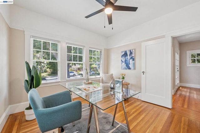 1915 Alameda Ave, Alameda, CA 94501