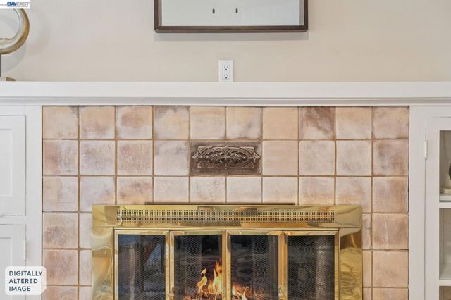 1915 Alameda Ave, Alameda, CA 94501