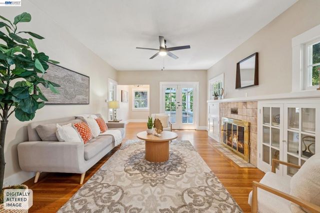 1915 Alameda Ave, Alameda, CA 94501