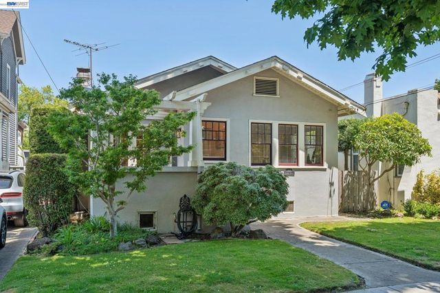 1915 Alameda Ave, Alameda, CA 94501