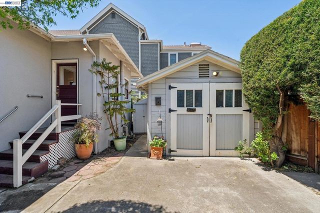 1915 Alameda Ave, Alameda, CA 94501