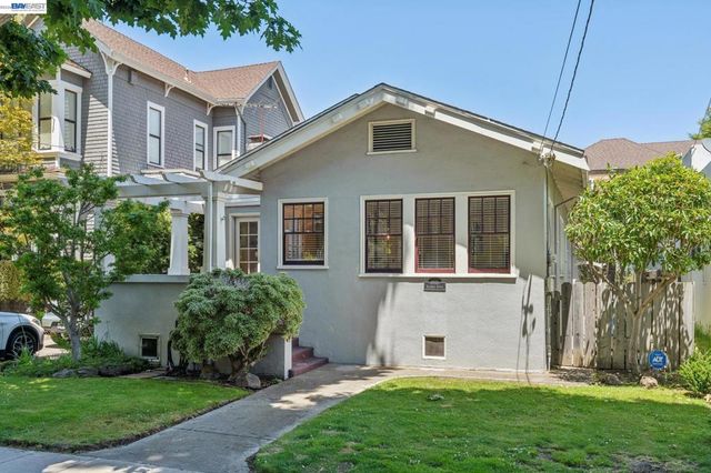 1915 Alameda Ave, Alameda, CA 94501