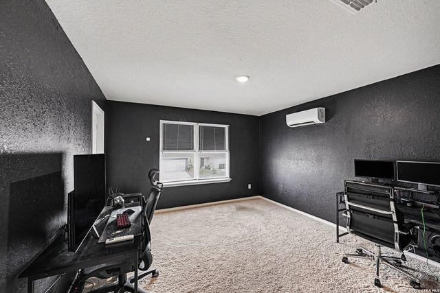 13745 Crossbow Rdg, San Antonio, TX 78253
