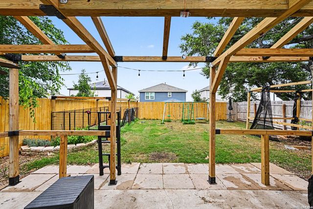 13745 Crossbow Rdg, San Antonio, TX 78253