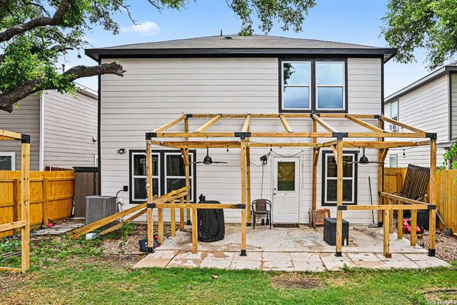 13745 Crossbow Rdg, San Antonio, TX 78253