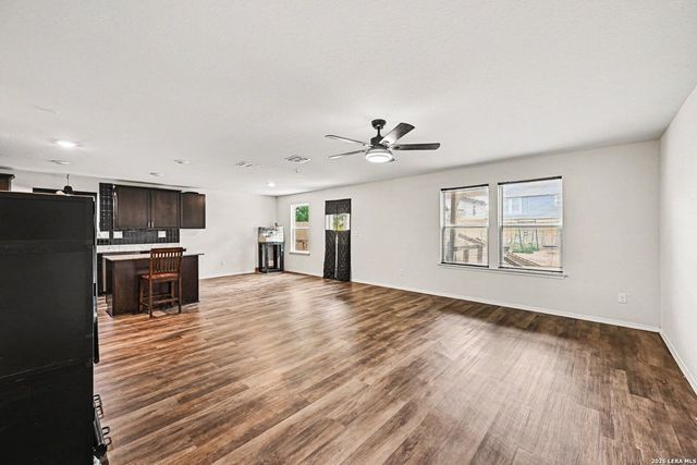 13745 Crossbow Rdg, San Antonio, TX 78253