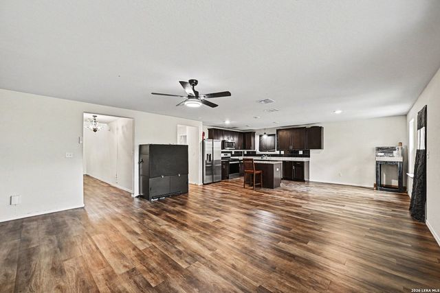 13745 Crossbow Rdg, San Antonio, TX 78253