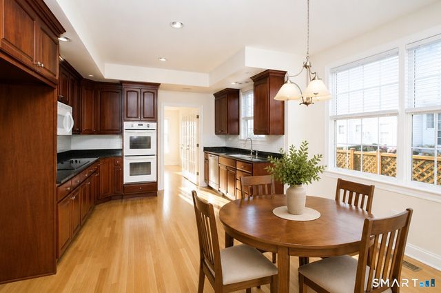 129 Park Street, New Canaan, CT 06840
