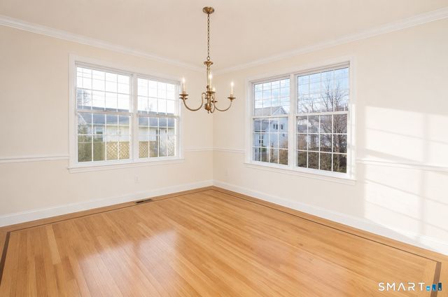 129 Park Street, New Canaan, CT 06840