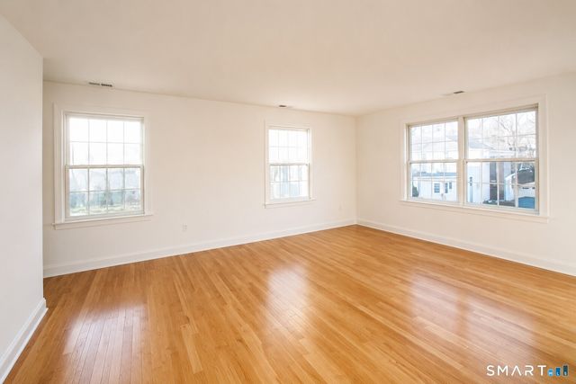 129 Park Street, New Canaan, CT 06840