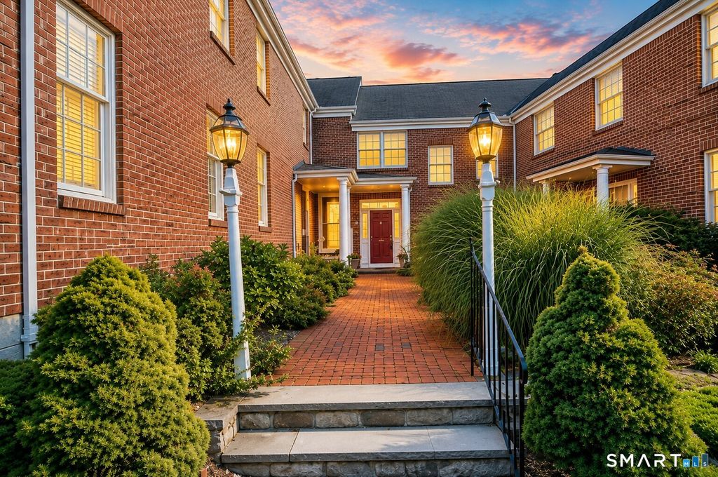 129 Park Street, New Canaan, CT 06840
