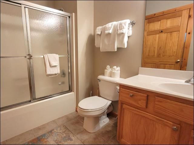 2100 W Schuss Mountain Drive, Custer Twp, MI 49615