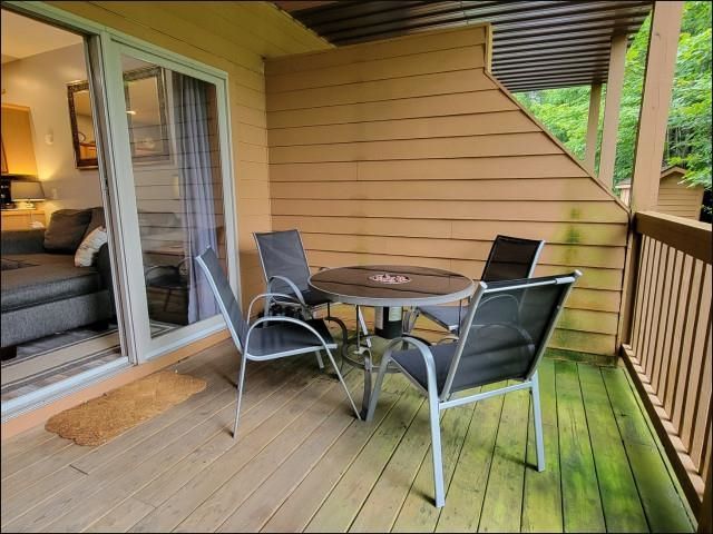 2100 W Schuss Mountain Drive, Custer Twp, MI 49615