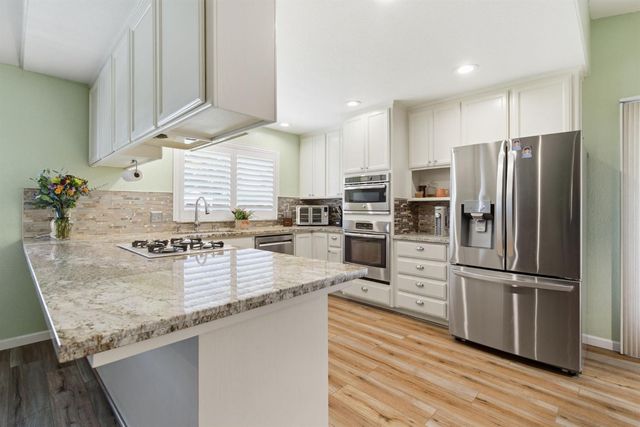 12427 Terrace View Ct, Waterford, CA 95386