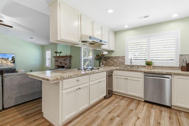 12427 Terrace View Ct, Waterford, CA 95386