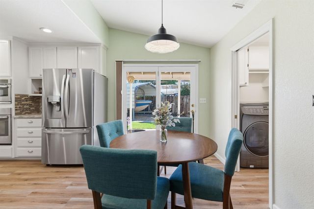 12427 Terrace View Ct, Waterford, CA 95386