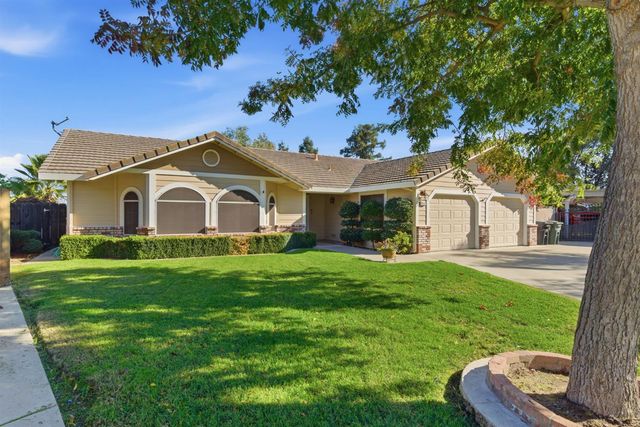 12427 Terrace View Ct, Waterford, CA 95386