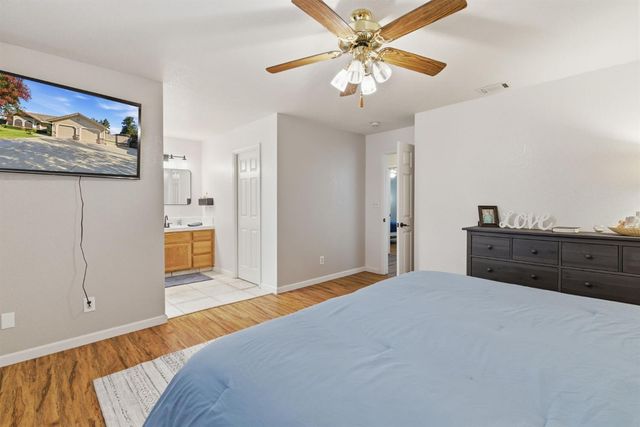 12427 Terrace View Ct, Waterford, CA 95386