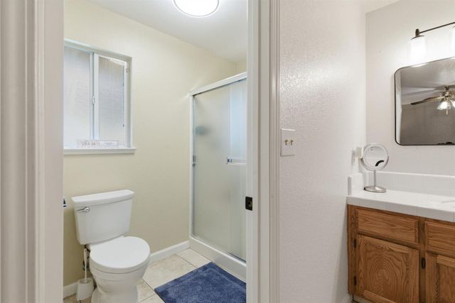 12427 Terrace View Ct, Waterford, CA 95386