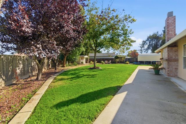 12427 Terrace View Ct, Waterford, CA 95386