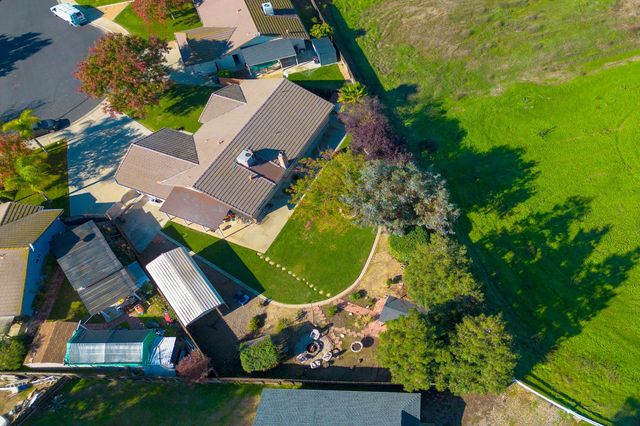 12427 Terrace View Ct, Waterford, CA 95386