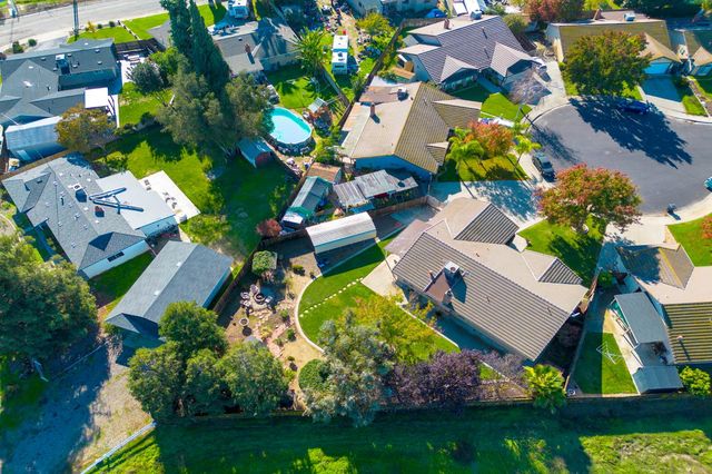 12427 Terrace View Ct, Waterford, CA 95386