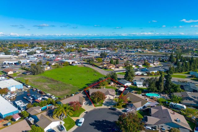 12427 Terrace View Ct, Waterford, CA 95386