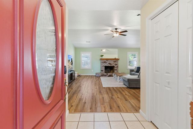 12427 Terrace View Ct, Waterford, CA 95386