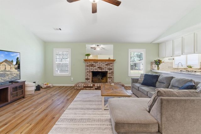 12427 Terrace View Ct, Waterford, CA 95386