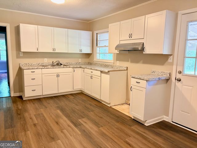210 Orchard Drive, Commerce, GA 30529