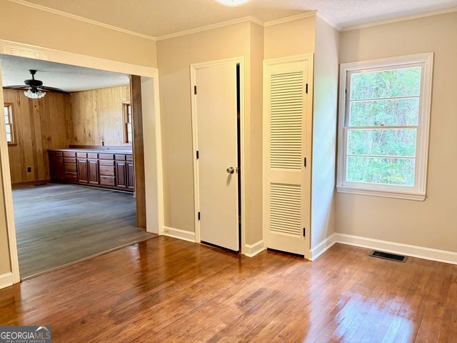 210 Orchard Drive, Commerce, GA 30529