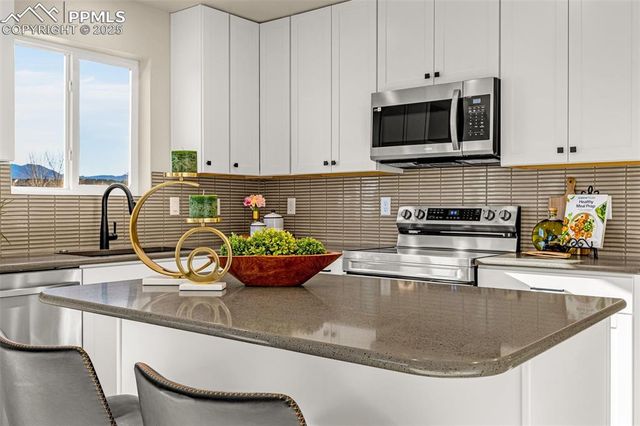 701 Little Bear Grove, Colorado Springs, CO 80907