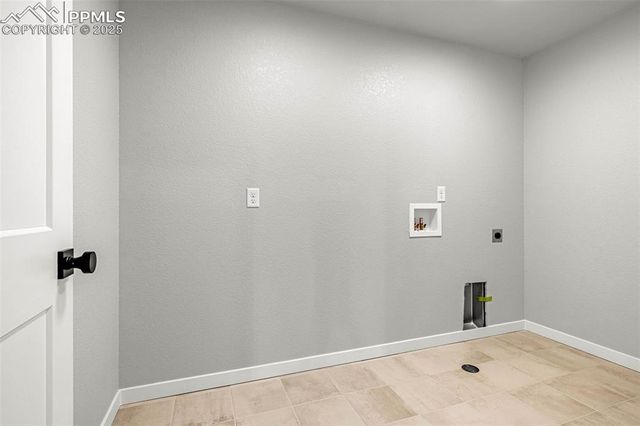 701 Little Bear Grove, Colorado Springs, CO 80907