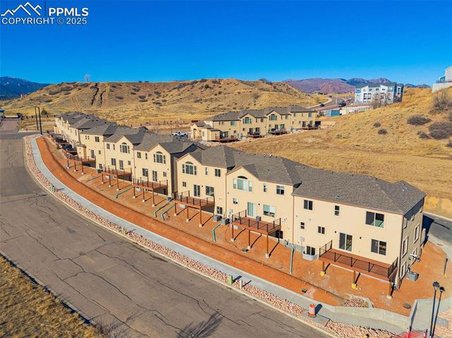 701 Little Bear Grove, Colorado Springs, CO 80907